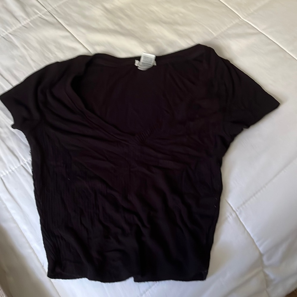 V-Neck Black Crop Tee